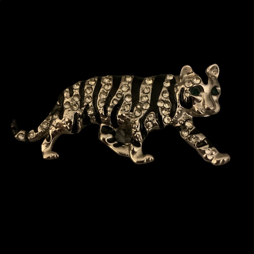 Vintage rhinestone panther pin